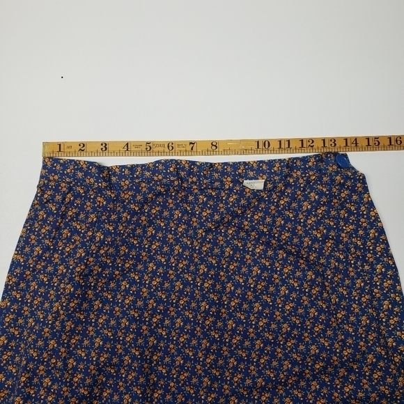 VINTAGE DEADSTOCK 60s High waisted tiny print floral pencil skirt - Picture 7 of 9